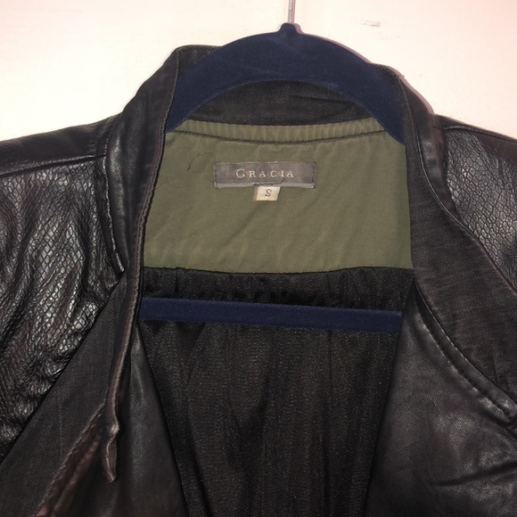 JACKET - Picture 3 of 4